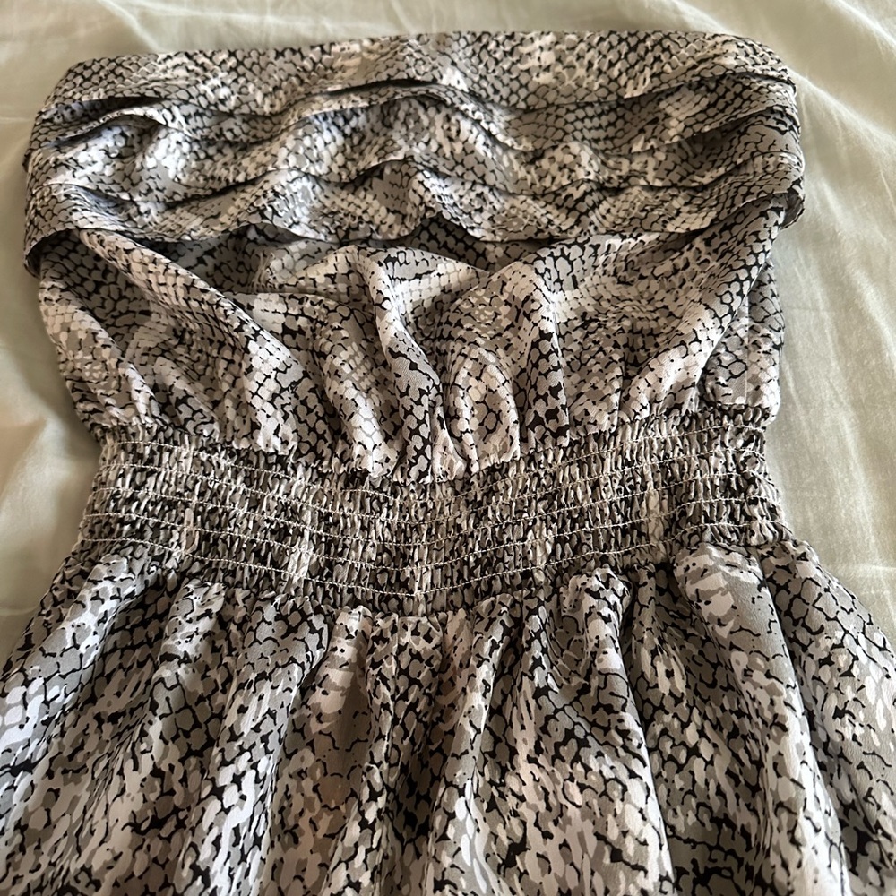 BEBE ROMPER - Picture 2 of 4